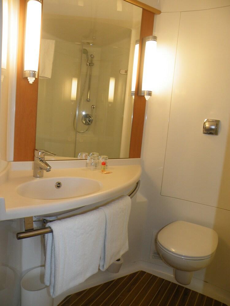 B&B Hotel Maubeuge Gare Exterior photo