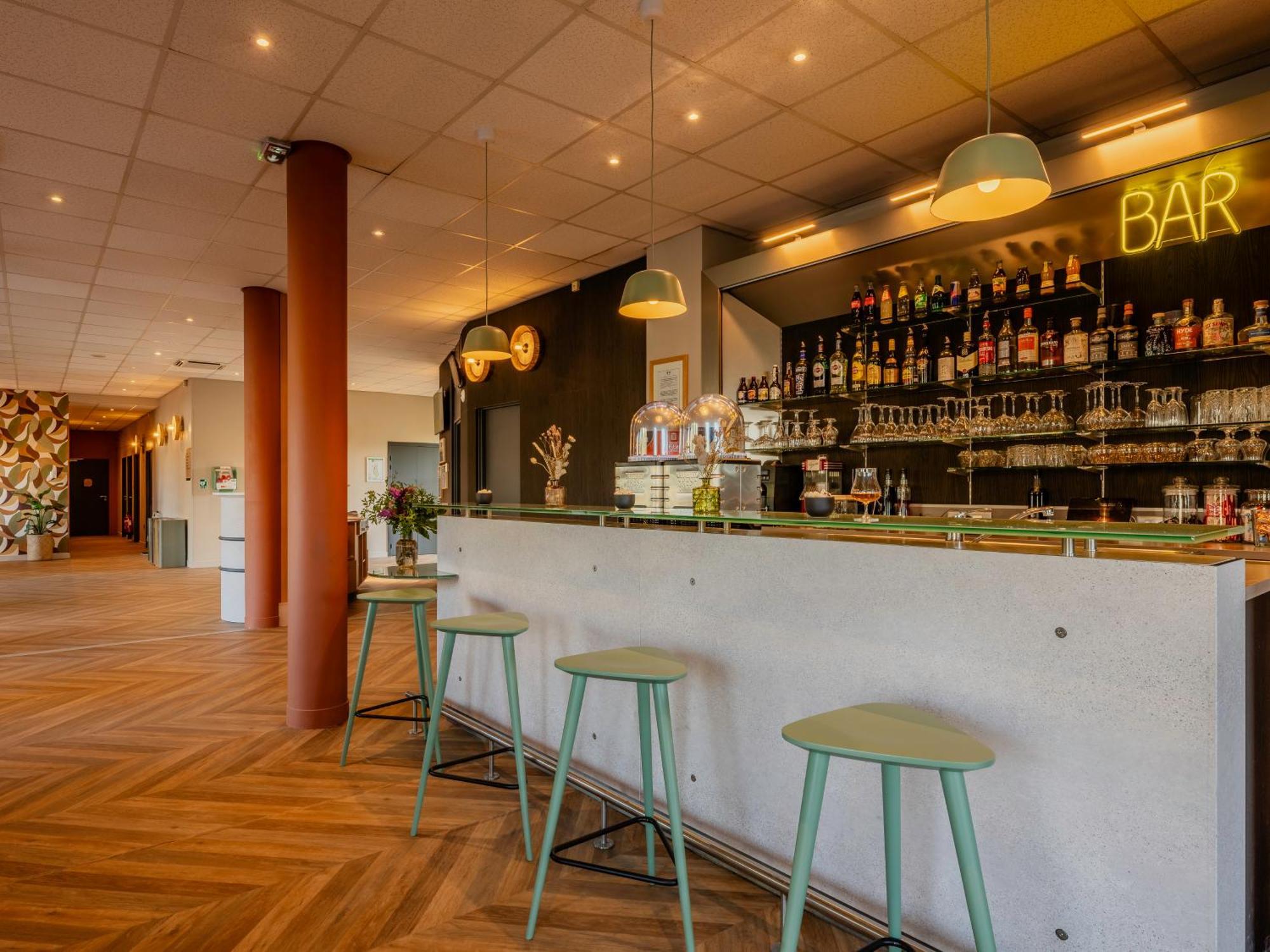 B&B Hotel Maubeuge Gare Exterior photo