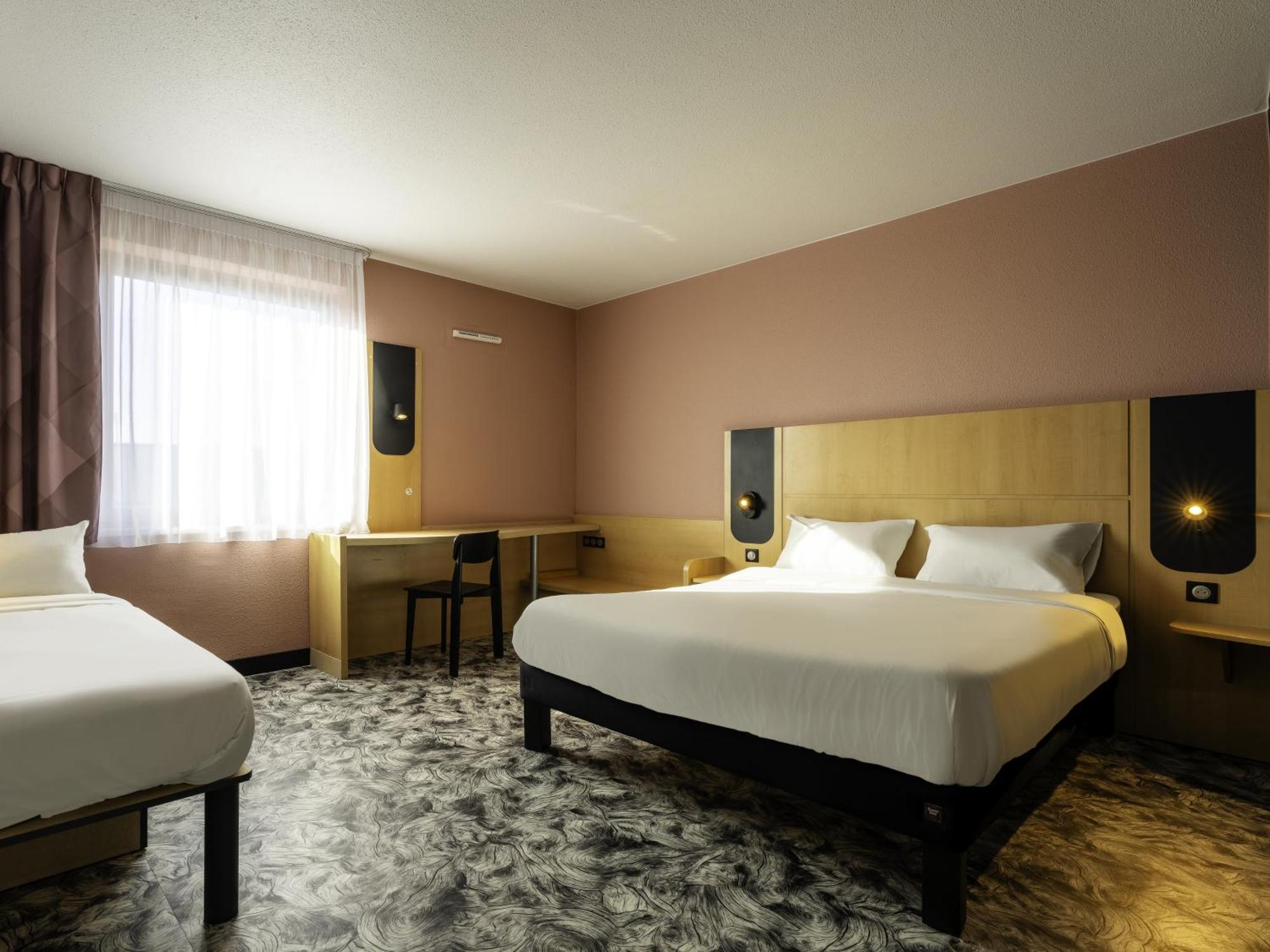B&B Hotel Maubeuge Gare Exterior photo